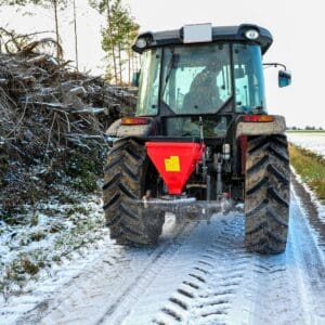 VT 1.4S auf Traktor montiert